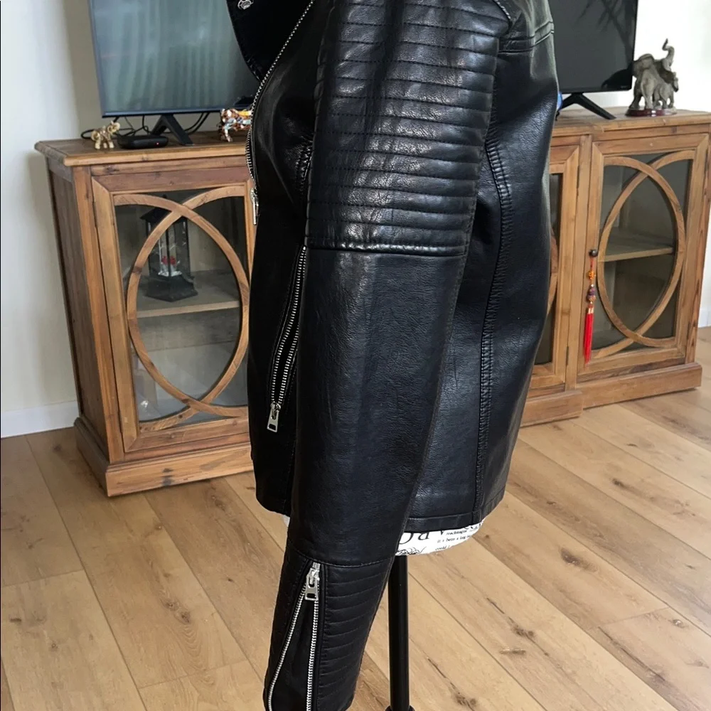 Topshop Black faux leather Moto Jacket - Picture 6 of 9